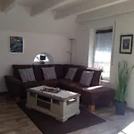 House Little Maddi Comfortable Vacation Апартаменты Несмерзиль