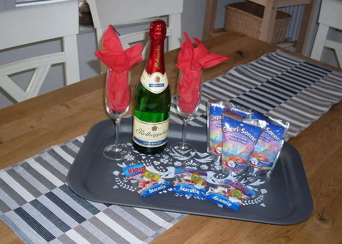 House Little Maddi Comfortable Vacation Neßmersiel